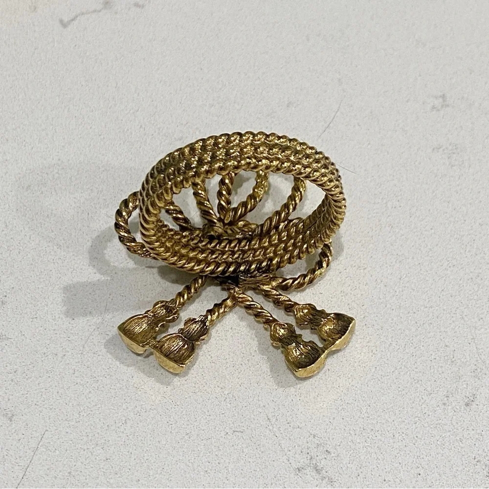 RJ Graziano Gold Bow Napkin Rings Set Of 4
